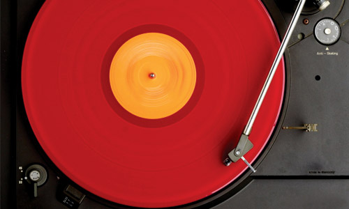 Streaming-and-Vinyl-Kept-the-British-Music-Industry-Going-in-2015--entertainment